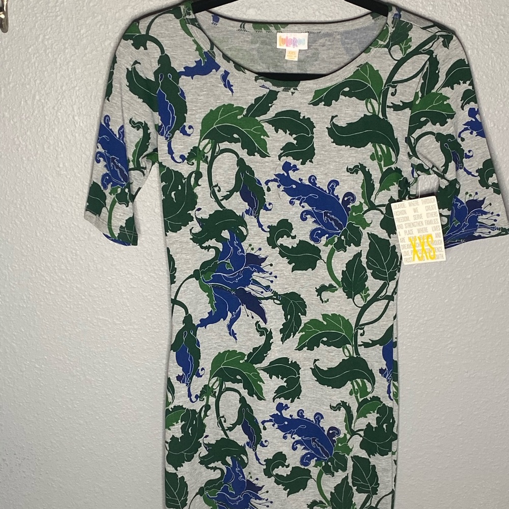 LuLaRoe Julia New With Tags